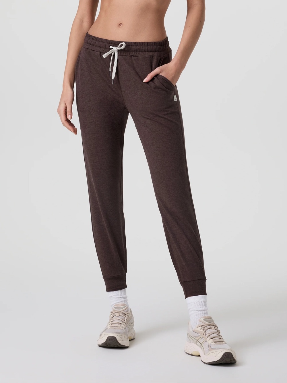 Vuori Women's Performance Jogger Java Heather Small LONG